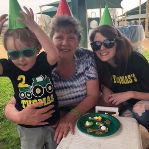 Meet your Posher, Delana